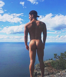 Naked in nature 5869315bc6872.jpg