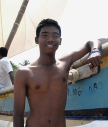 Indian boys on the beach (no porn) 58695ae720ef9.jpg
