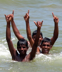 Indian boys on the beach (no porn) 58695b44a9579.jpg