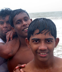 Indian boys on the beach (no porn) 58695b4868fad.jpg