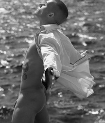 art sexy photos in black and white 586f3c5acb800.jpg