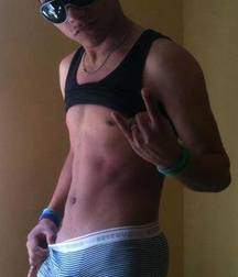 boys in their underwear 586f8de0d98a3.jpg