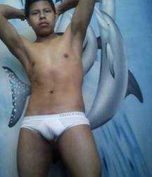 boys in their underwear 586f8df06052a.jpg