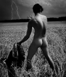 art sexy photos in black and white 2 586f8f34b3feb.jpg