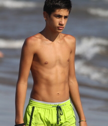boys at the beach ( no porn) 58705eb32f554.jpg