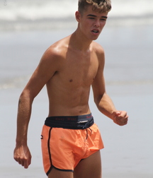 boys at the beach ( no porn) 2 5871046895ffb.jpg