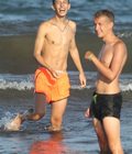 boys at the beach ( no porn) 3 587253a05e790.jpg