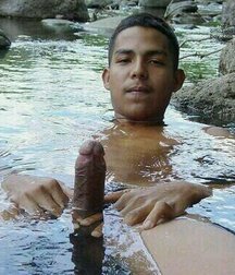 naked boys 5873e13fe36bc.jpg