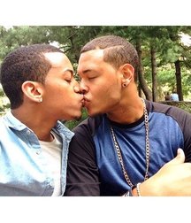 passionate kisses 5877e3e26708a.jpg