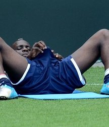 soccer players (no porn)