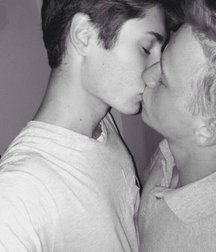 romantic love (no porn) 588202f3105f1.jpg