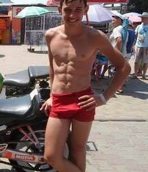 boys in their underwear 588219429ae52.jpg