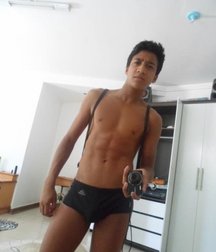 boys in their underwear 5882194ca9fb8.jpg