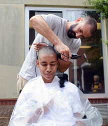 guys who shave their hair 588287ebaa429.jpg