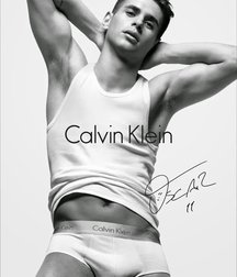  Calvin Klein 5883622ea1aca.jpg