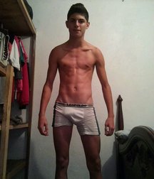boys in their underwear2 5883dd5d1d523.jpg