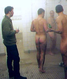 to shower with friends ( no porn) 5883debb4ca43.jpg