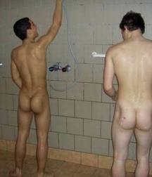 shower with friends 2 58868e4ca2208.jpg