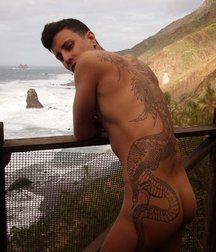 crazy tattoos 588732e4c5ebc.jpg