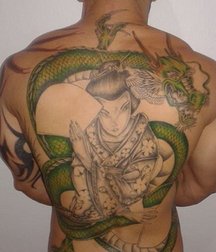 crazy tattoos 588732ec8e5be.jpg