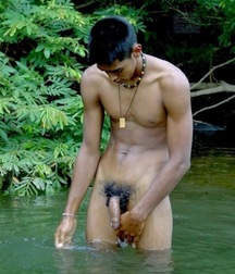 boys naked  outdoors 5889b3238034b.jpg
