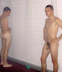 to shower with friends ( no porn) 588db57979731.jpg