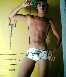  boys in their underwear3 588f932c719e0.jpg