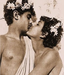 the gay kiss in the last century 588f95d367233.jpg