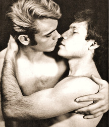 the gay kiss in the last century 588f95eab6804.jpg