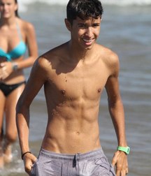 boys at the beach ( no porn) 4 5899bac16ee20.jpg