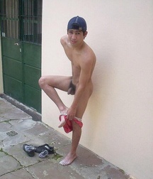 I want to take off my underwear 589b0e5832125.jpg