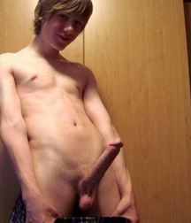 guys with the erect penis 58a1bd775fb38.jpg