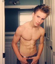 Sexy boys   (no porn)3 58a6fef99f491.jpg
