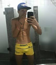 selfies no nude 58a81681ddb09.jpg