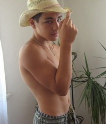 beautiful sexy guys 58aa0bf660e31.jpg