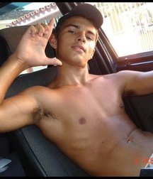 beautiful sexy guys 58aa0bf75ded2.jpg
