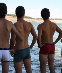 groups of guys in their underwear 58ad9efbbf478.jpg