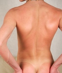 rear view of beautiful boys 58b191fbcedd9.jpg