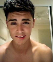 boys shirtless 58b4b27139f11.jpg