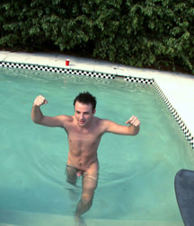 naked guys in the pool 58b4b379e3991.jpg