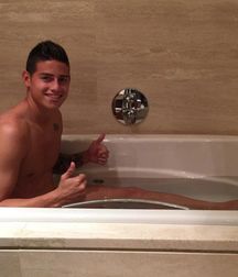 I prefer the bathtub to shower 58c0ef5100d70.jpg