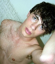 hot shower ( no porn) 58c554cf1be2c.jpg