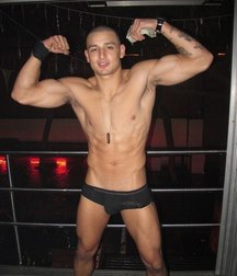 guys showing their muscles 58c6b6a797843.jpg