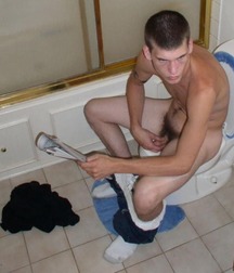 boys sitting on the toilet bowl 58c81b472d256.jpg