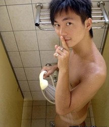 guys who make the shower 58dc13aa8b04a.jpg