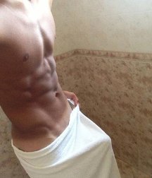 boys covered the towel 2 58dc13fff031a.jpg
