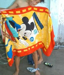 boys covered the towel 2 58dc1402520ac.jpg