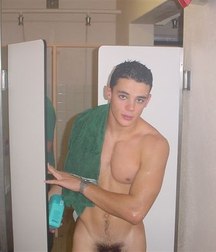 boys covered the towel 2 58dc140b5e848.jpg