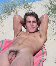 the sea to sunbathe 58e6455da37ff.jpg