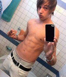 collection of guys who do the photography 58e8795579e3b.jpg